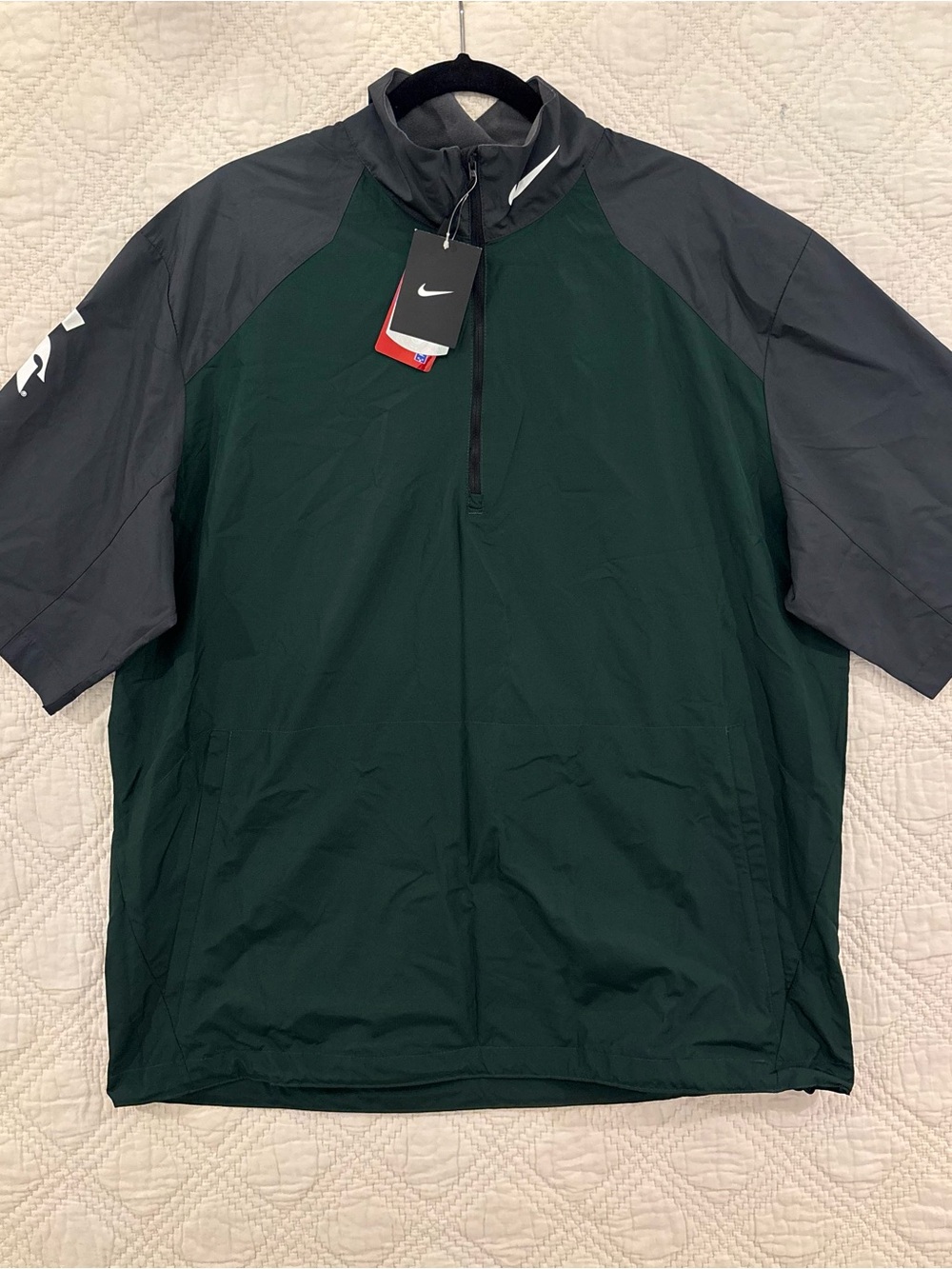 NWT Nike Michigan State Spartans 1/4 Zip Windbreaker Jacket Mens L Short Sleeve
